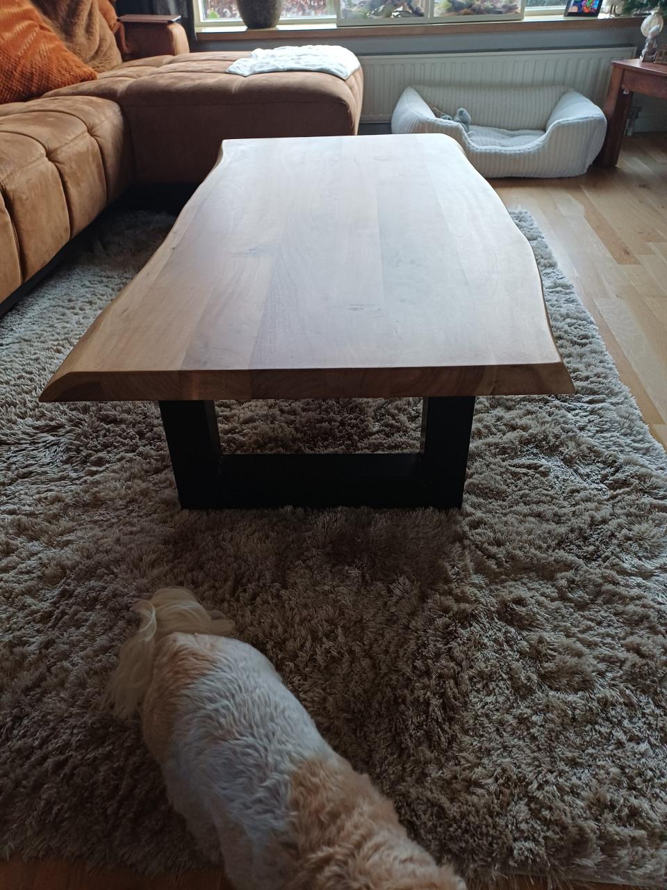 Salontafel massief hout, Goes