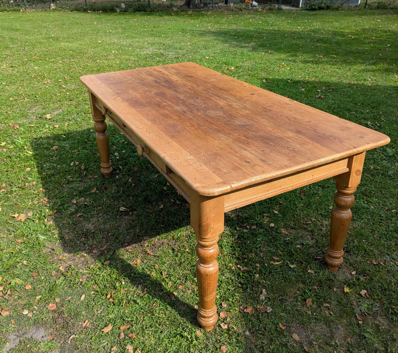 Grenen eettafel