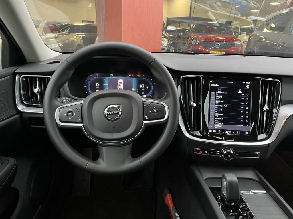 Volvo V60 2.0 b3 core aut. | auto pilot | carmera | stoel/stuurverw. | keyl