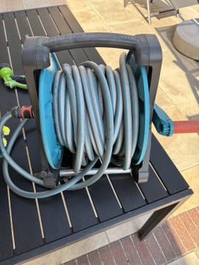 Gardena slanghouder met tuinslang