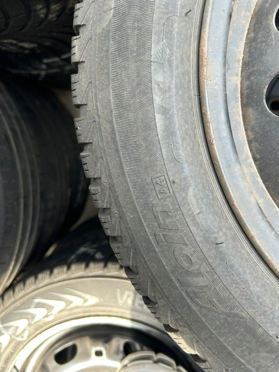 STALEN VELGEN MET MICHELIN ALPIN BANDEN