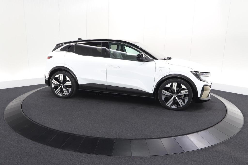 Renault Megane E-tech ev60 optimum charge iconic | 360 camera | harman kard