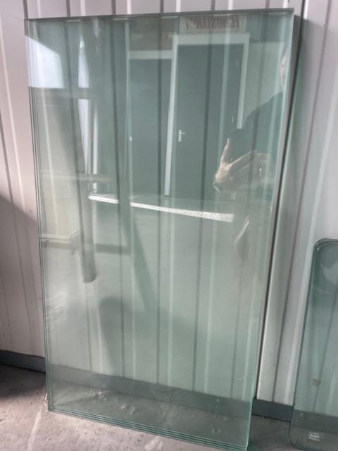 Gratis. glasplaten (veiligheidsglas)