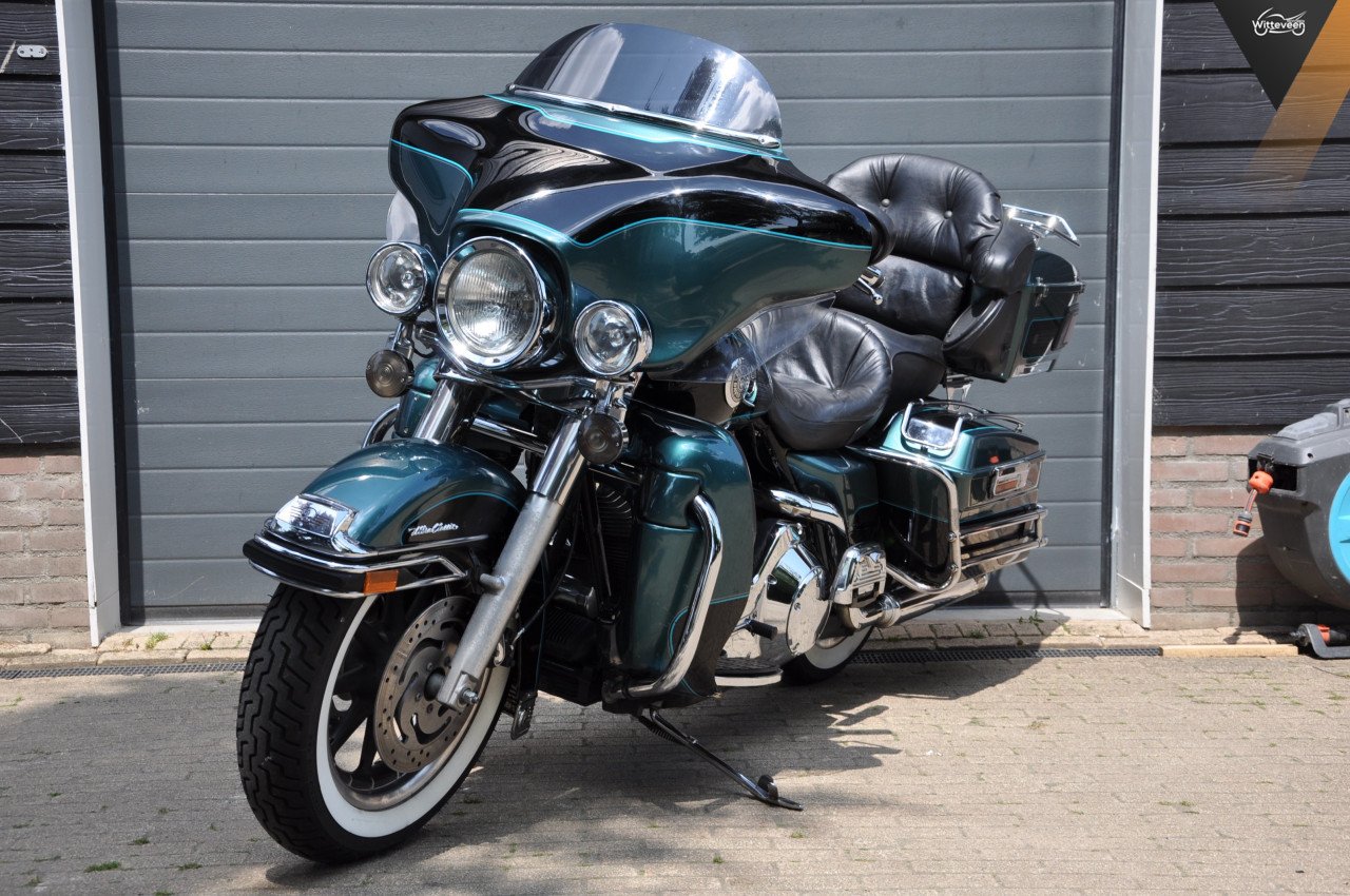 Harley-Davidson FLHTCUI Electra Glide Utlra Classic