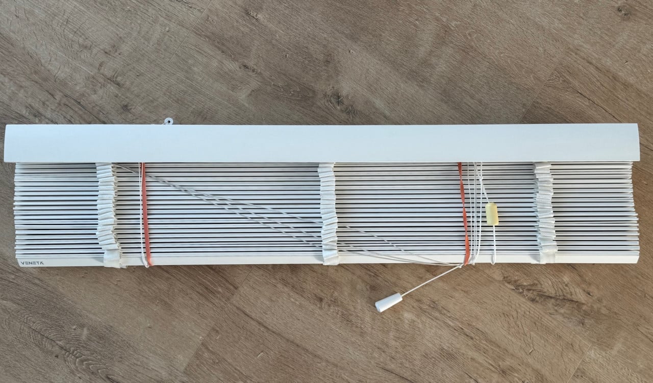 Houten jaloezie VENETA Harmony snow white, brede lamellen