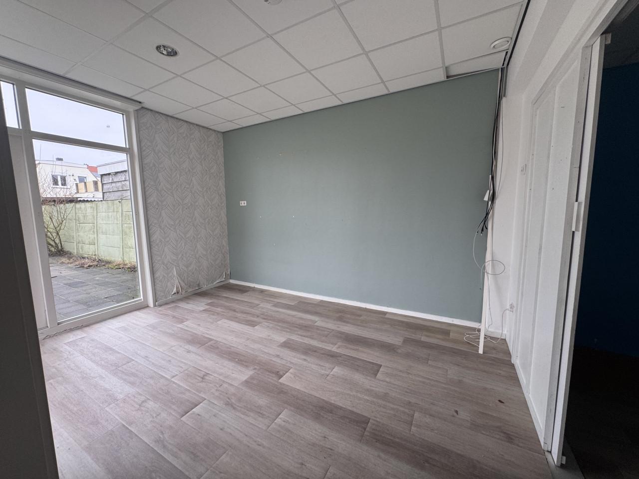 TE HUUR | Representatief bedrijfspand op zichtlocatie in Vlissingen