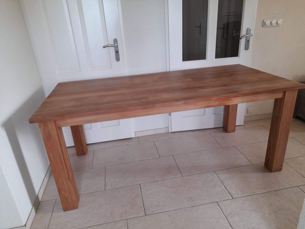 Prachtige massief houten Tafel 90 x 190 x 77,5H  (in goede staat )