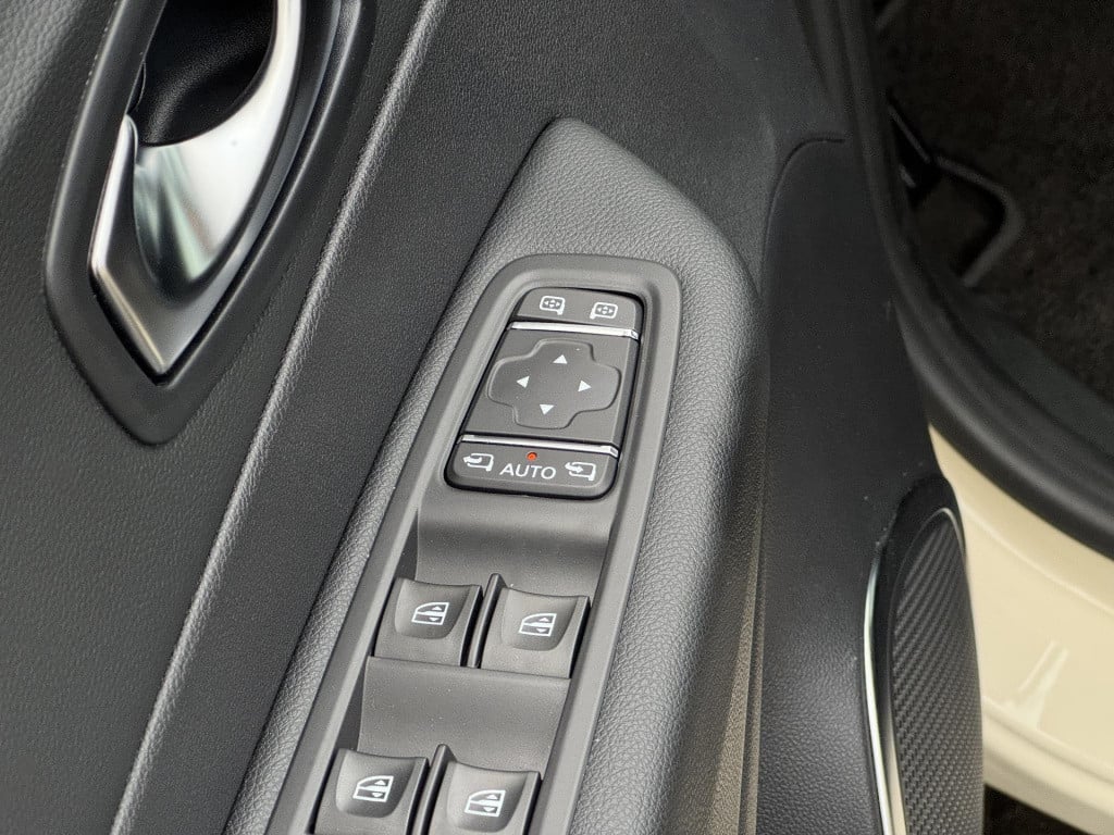 Renault Captur 1.3 tce intens automaat, nl-auto!