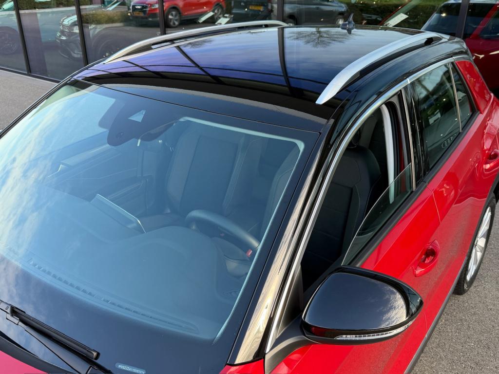 Volkswagen T-roc 1.5 tsi 150pk dsg style | navigatie | standkachel | camera