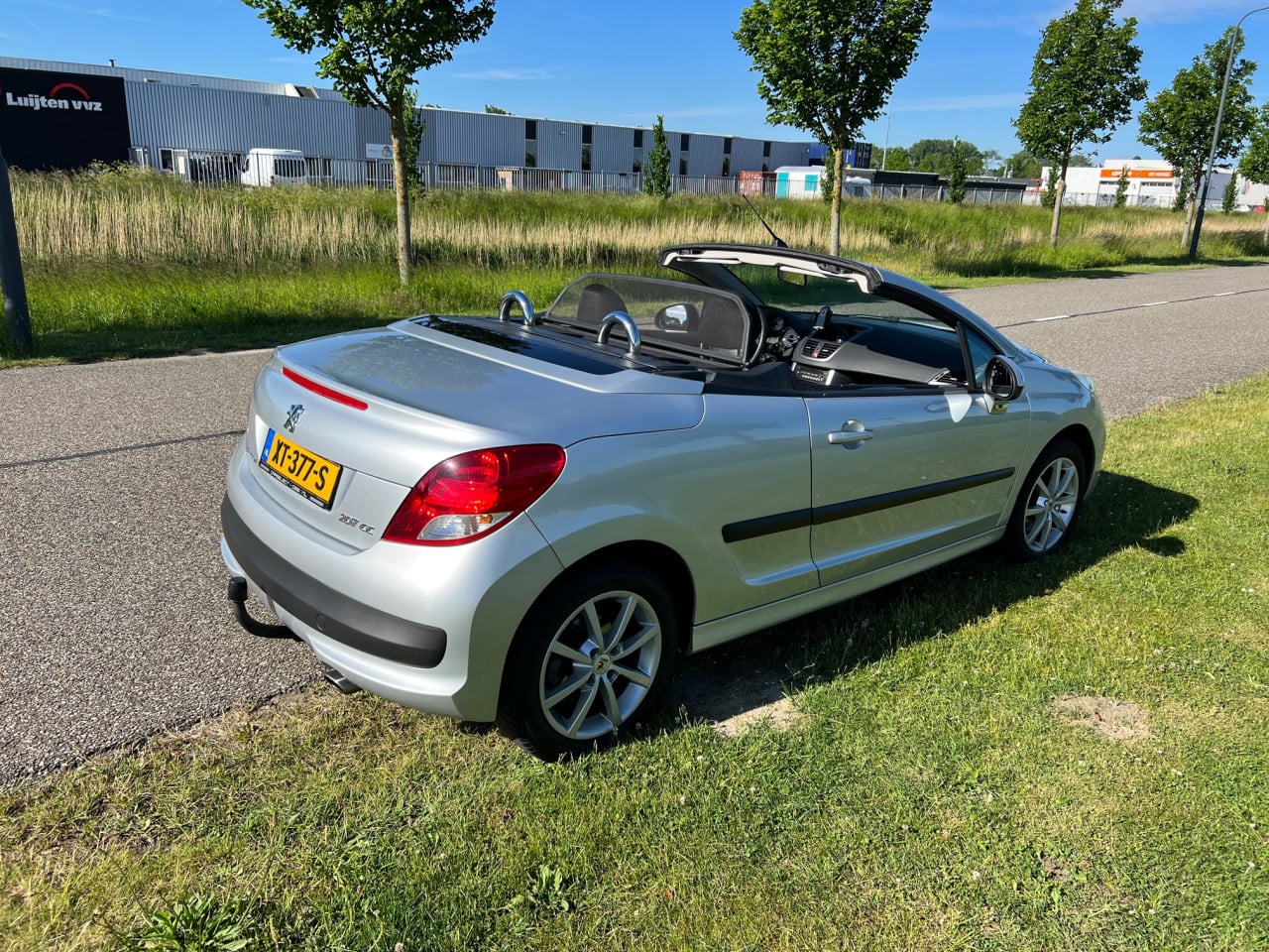 Peugeot 207 Cabrio uit 2007 met slechts 100.500 km