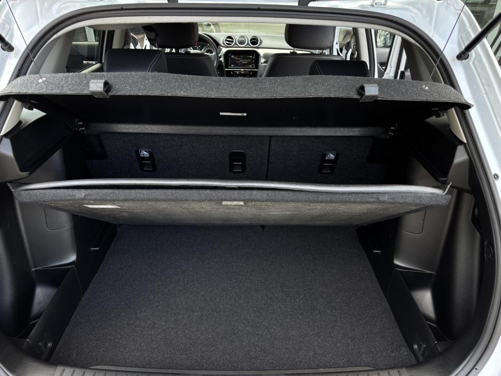 Suzuki Vitara 1.4 boosterjet style smart hybrid