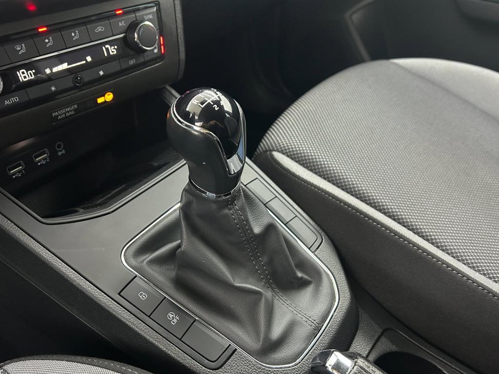 Seat Ibiza occasion 1.0 tsi style | zwart | tweedehands seat ibiza | airco 