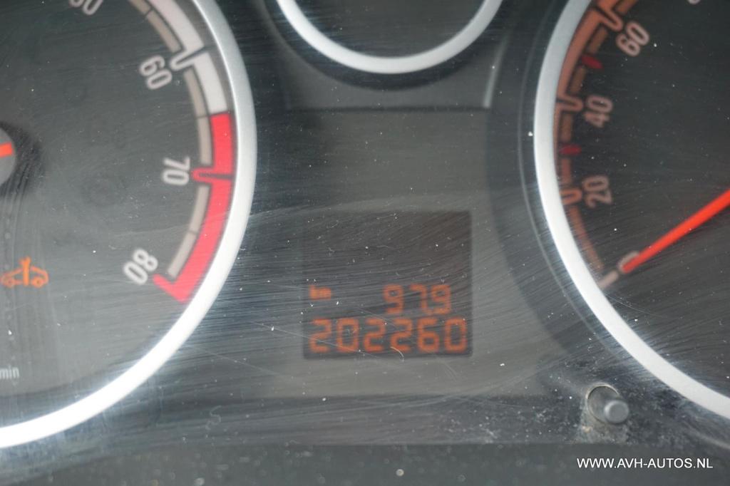 Opel Corsa 1.2 ecoflex anniversay edition lpg