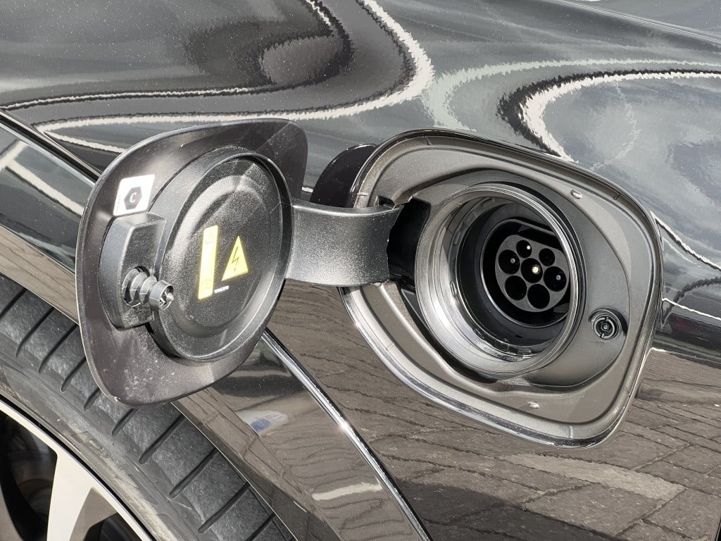 Volvo XC60 t8 455pk recharge ultra dark r-design| full options !