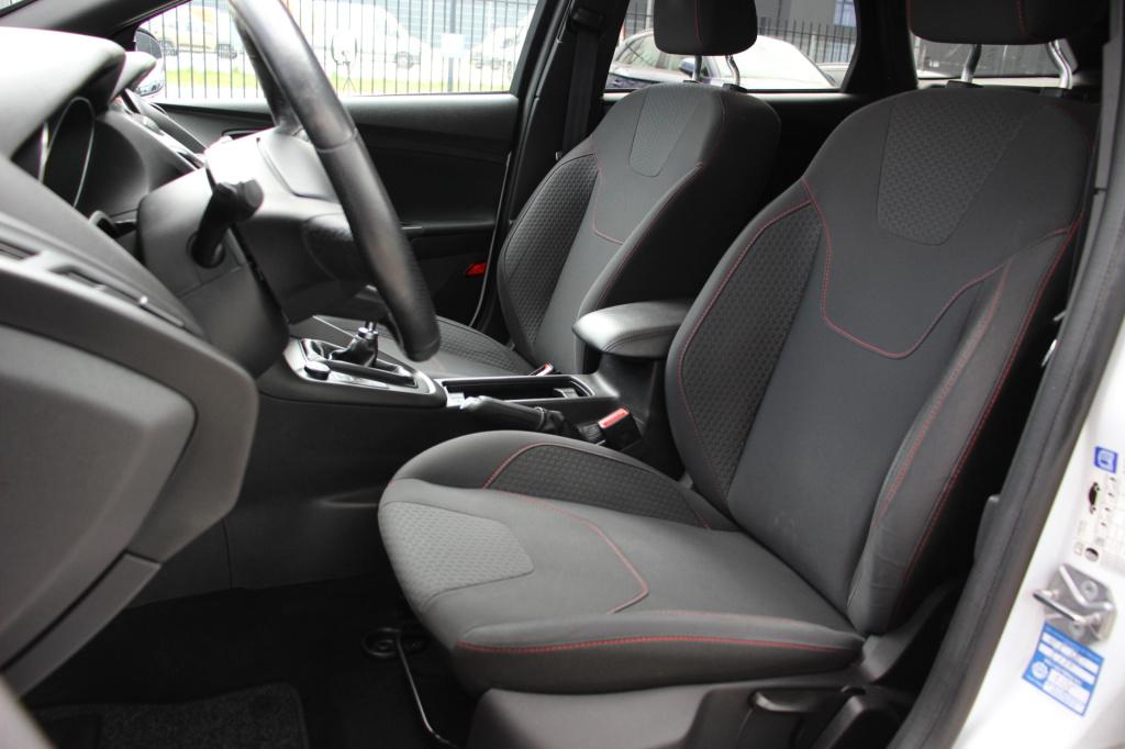 Ford Focus wagon 1.5 st-line