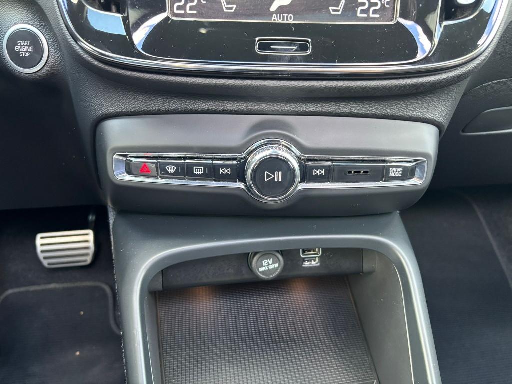 Volvo XC40 t5 262pk recharge r-design| panodak| 360camera| adap.cruise| h&k