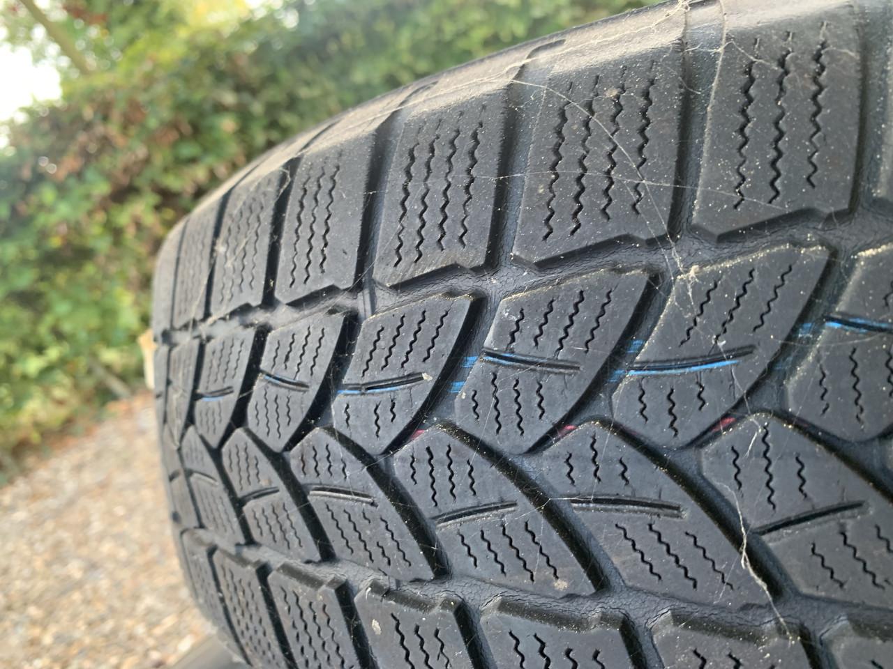 Opel Corsa D winterbanden set