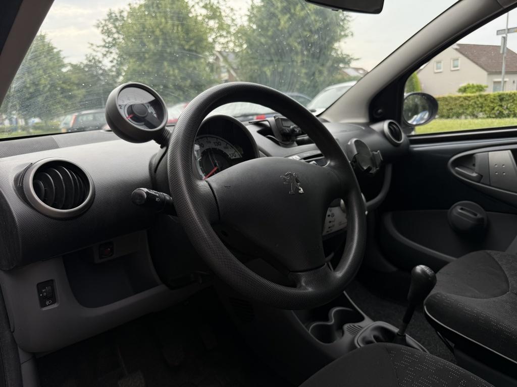 Peugeot 107 1.0-12v xs - airco -