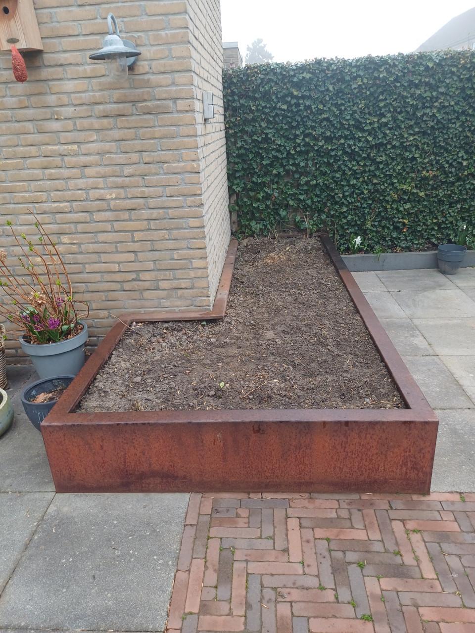 Cortenstaal bloembak