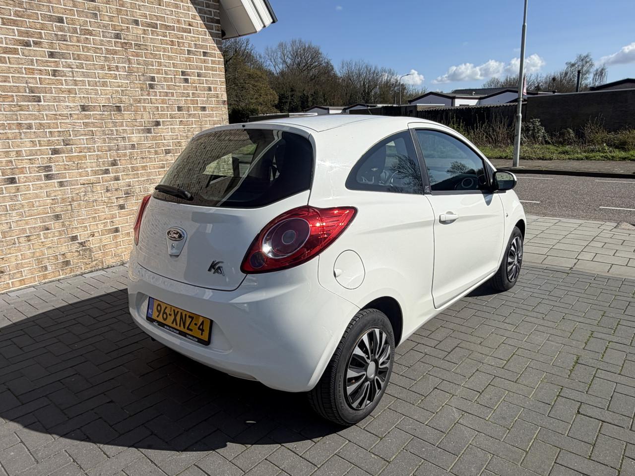 Ford ka 1.2 2012 airco 139dkm nap logisch