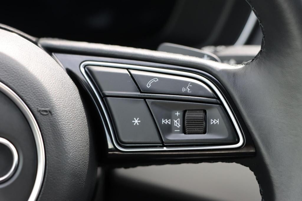 Audi A4 limousine 40 tfsi advanced edition 204pk s-tronic