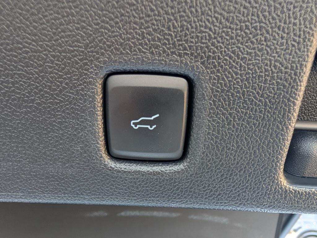 Ford Kuga 2.5 phev e-cvt 225pk st-line x , adaptive cc , panodak , winterpa