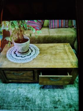 Salontafel met laden. GRATIS!
