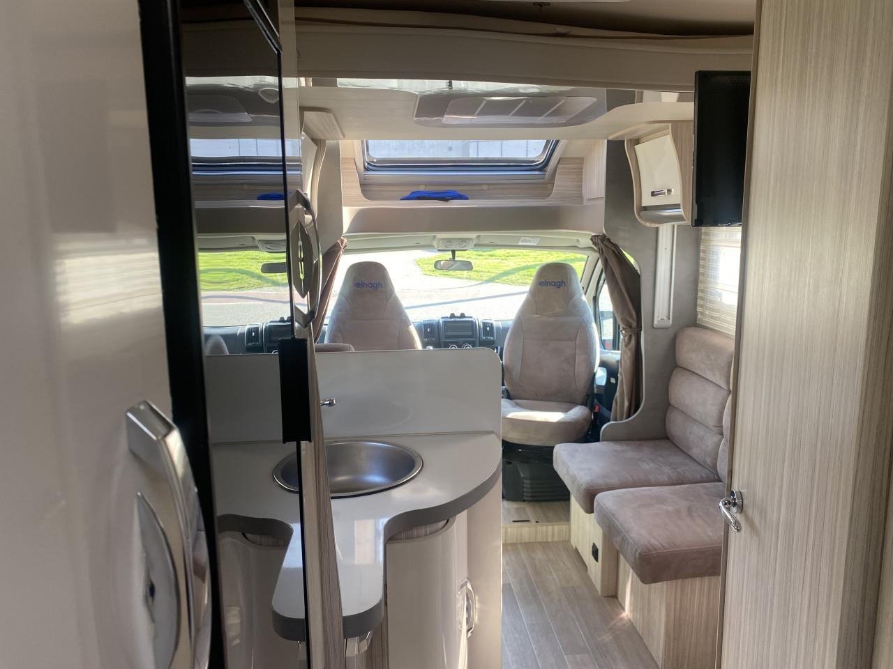Elnagh T-Loft 450 | 2021 | 30.400km | 5 zit | Hefbed | Airco
