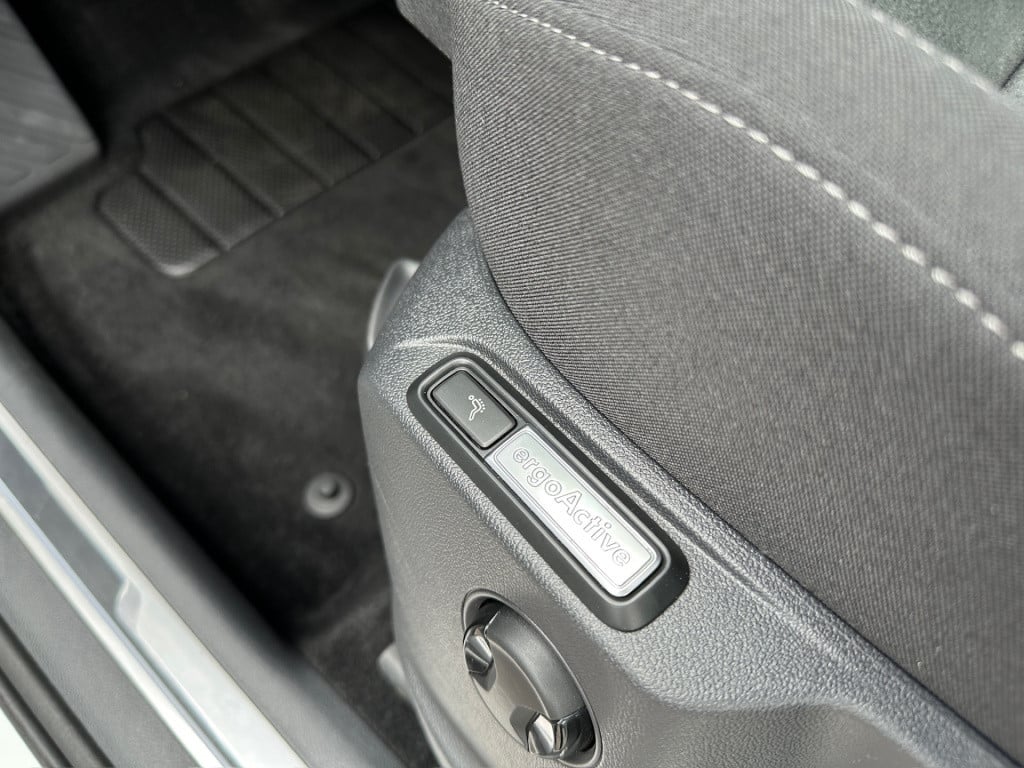 Volkswagen Tiguan 1.5 tsi act 150pk r-line | virtual cockpit | camera | erg