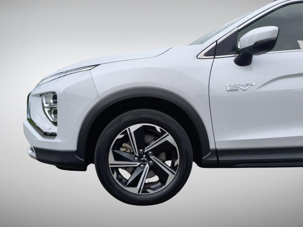 Mitsubishi Eclipse Cross 2.4 phev intense+ | navigatie | camera | stoelverw