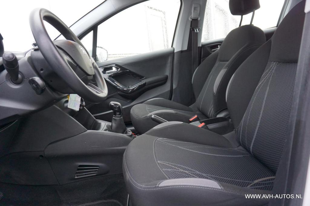 Peugeot 208 1.2 vti urban soul