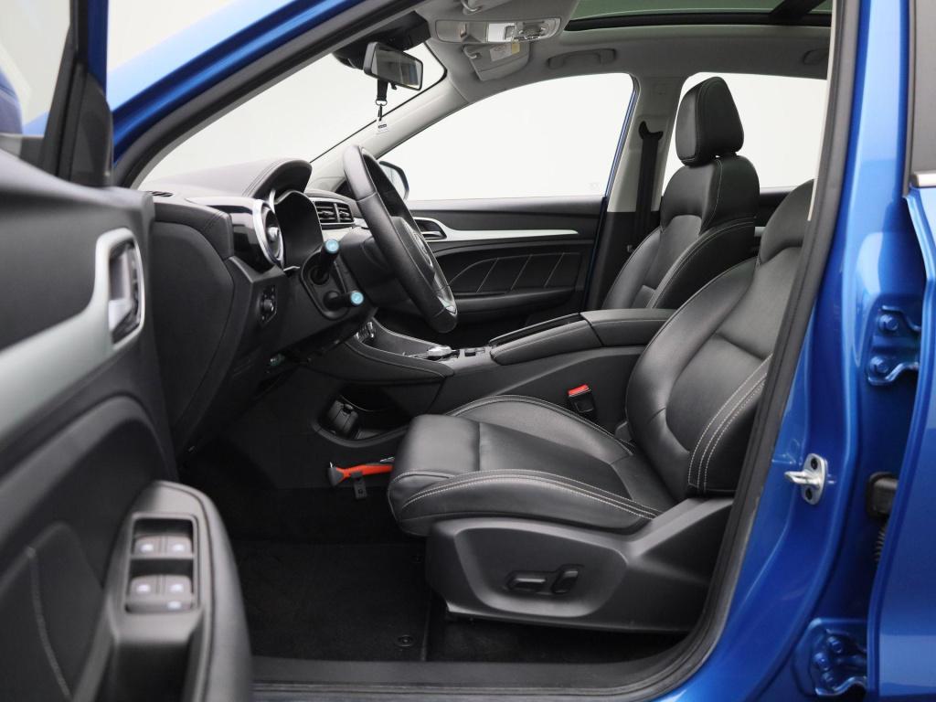 MG Zs Ev mg luxury 45 kwh