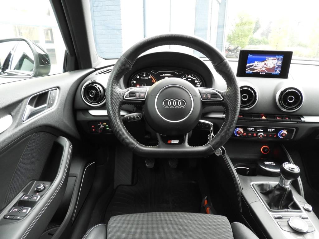Audi A3 sportback 1.4 tfsi ambition pro line s s-line