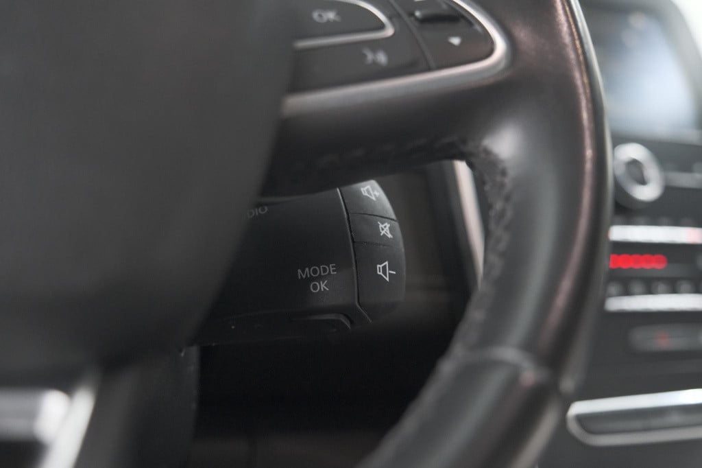 Renault Grand Scenic tce 140 edc limited | 7 zitplaatsen | trekhaak | camer