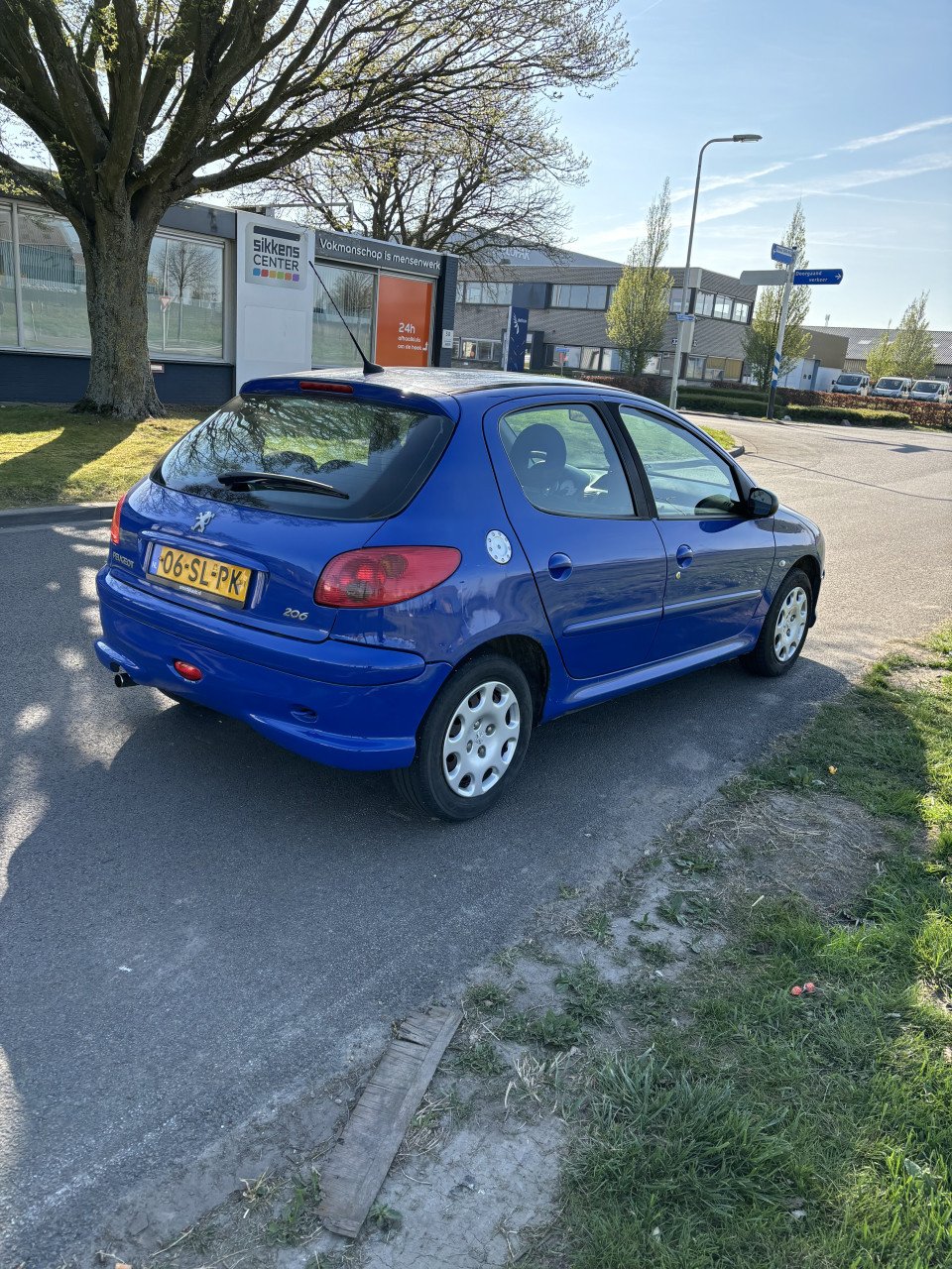 Peugeot 206 voljaar apk!