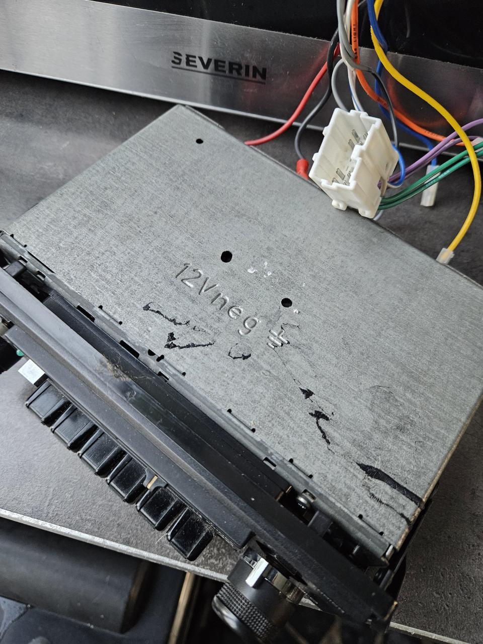 Werkend mooi oldtimer Philips 22 AN 491 autoradio...