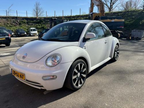 Volkswagen New Beetle 2.0 highline