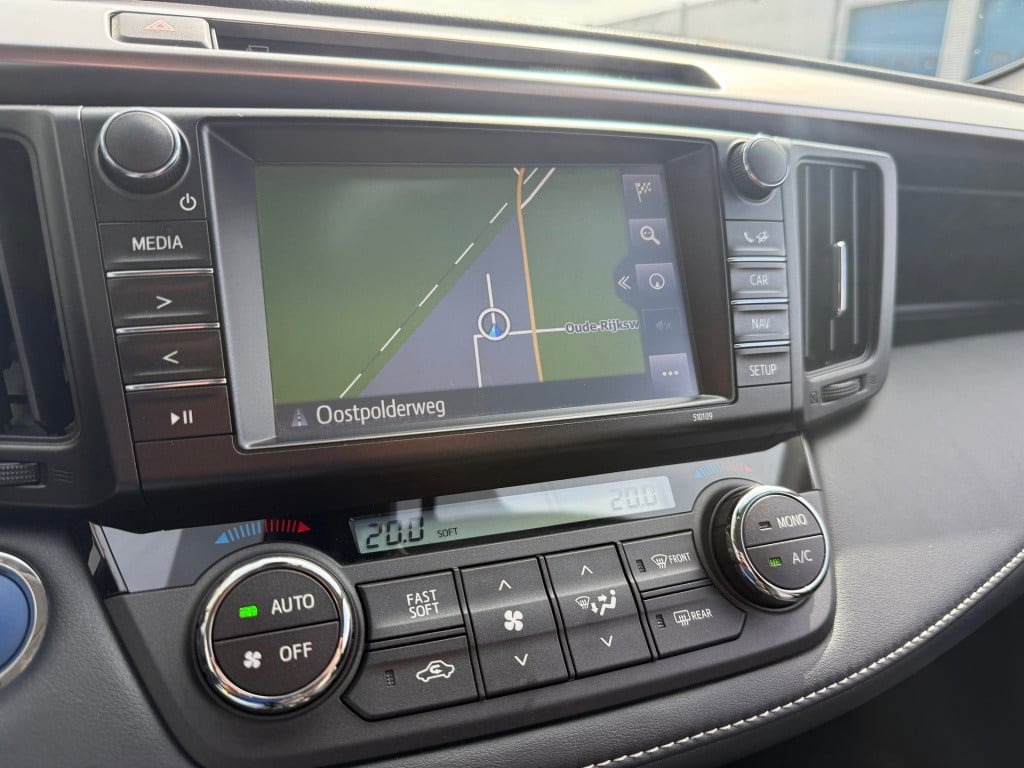 Toyota Rav4 2.5 hybrid executive business