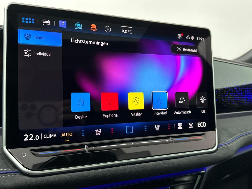 Volkswagen Passat r-line edition plug in hybride 204 pk black style plus pa