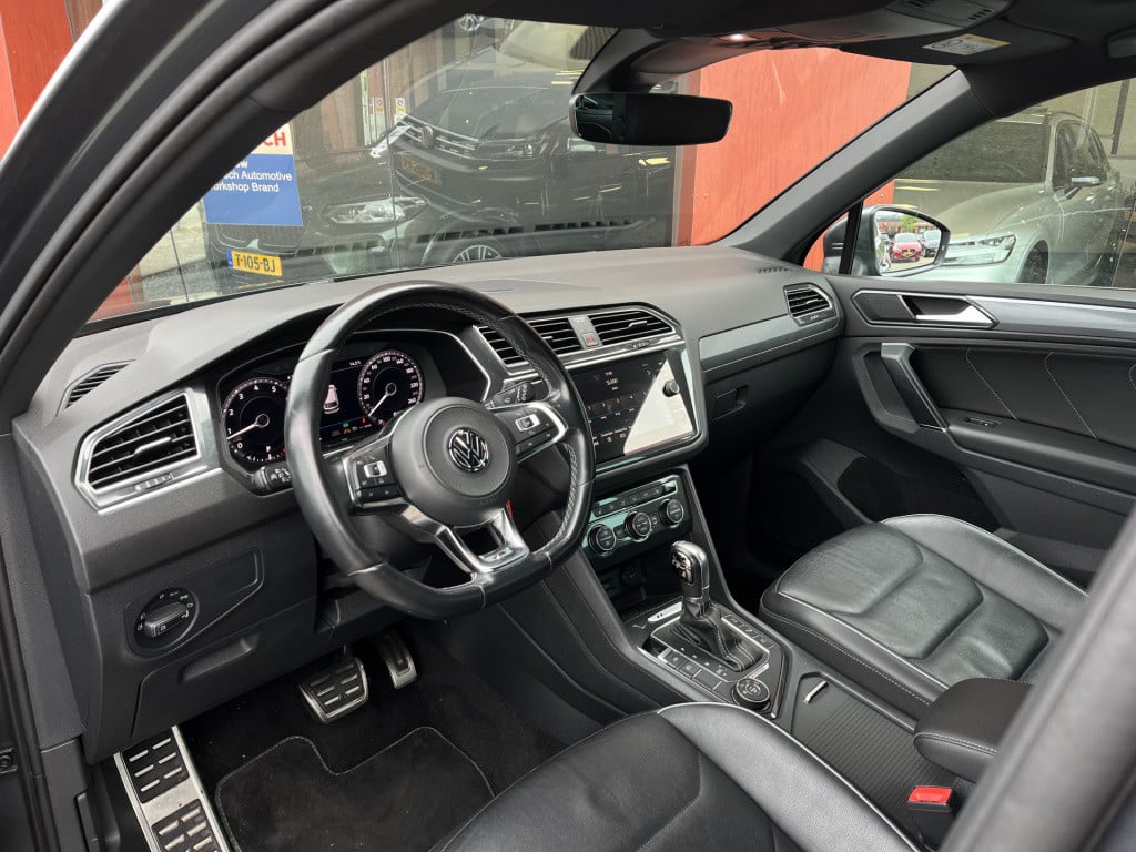 Volkswagen Tiguan 1.4 tsi 4motion highline business r | leer | camera | pan