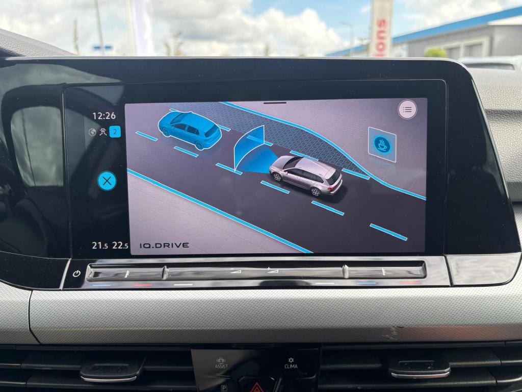 Volkswagen Golf tsi 110pk life, elektrische trekhaak, carplay