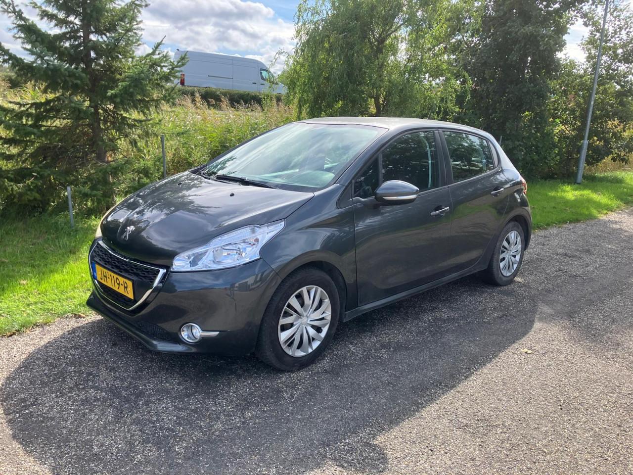Peugeot 208 1.2