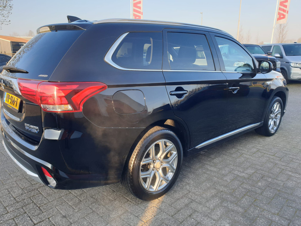 Mitsubishi Outlander 2.0 phev business edition