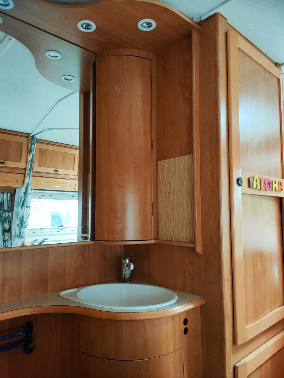 Hymer B574 gezinscamper