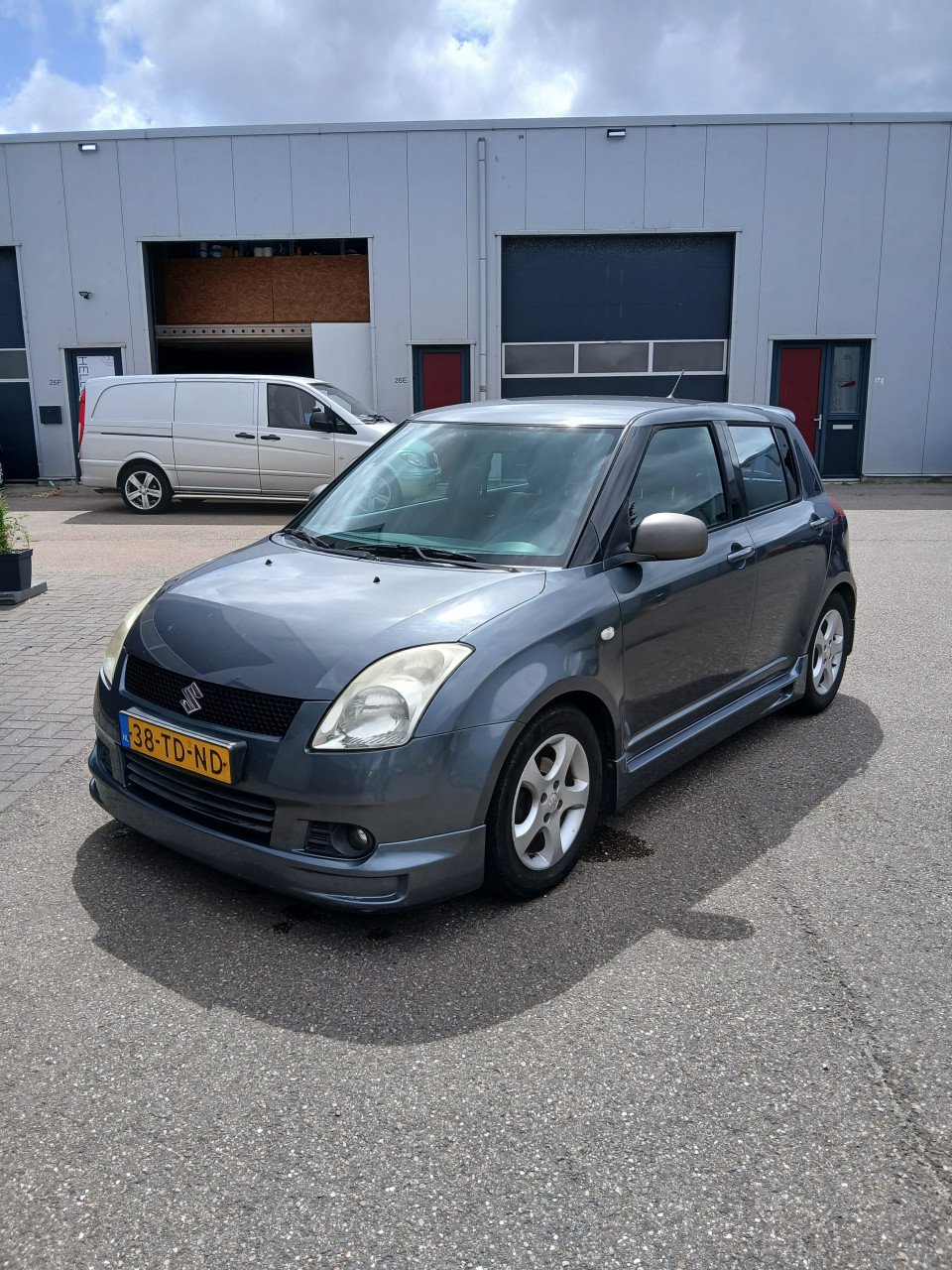 Suzuki Swift Shogun 1.3 -5 drs-2006-Airco-stuurbekr-el.ramen-apk-1800,=