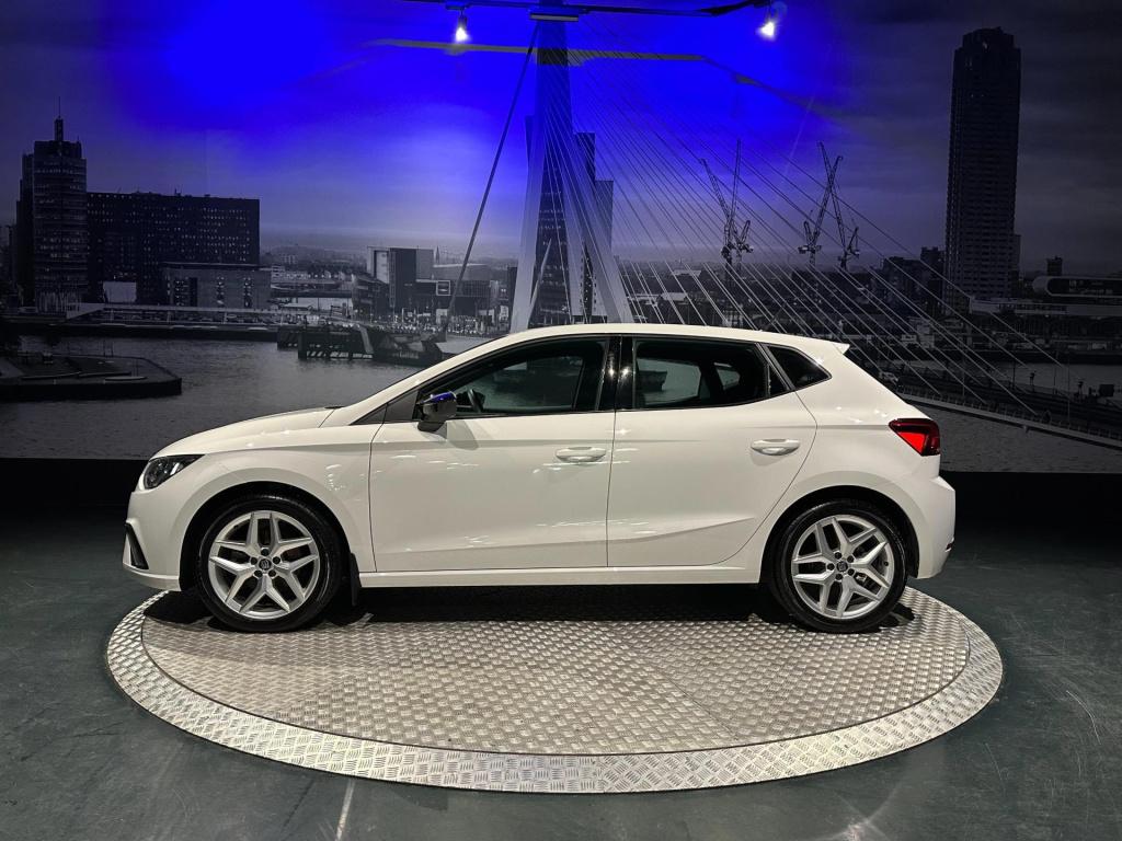 Seat Ibiza 1.0 tsi fr business intense dsg*virtualcockpit*fulllink*pdc*