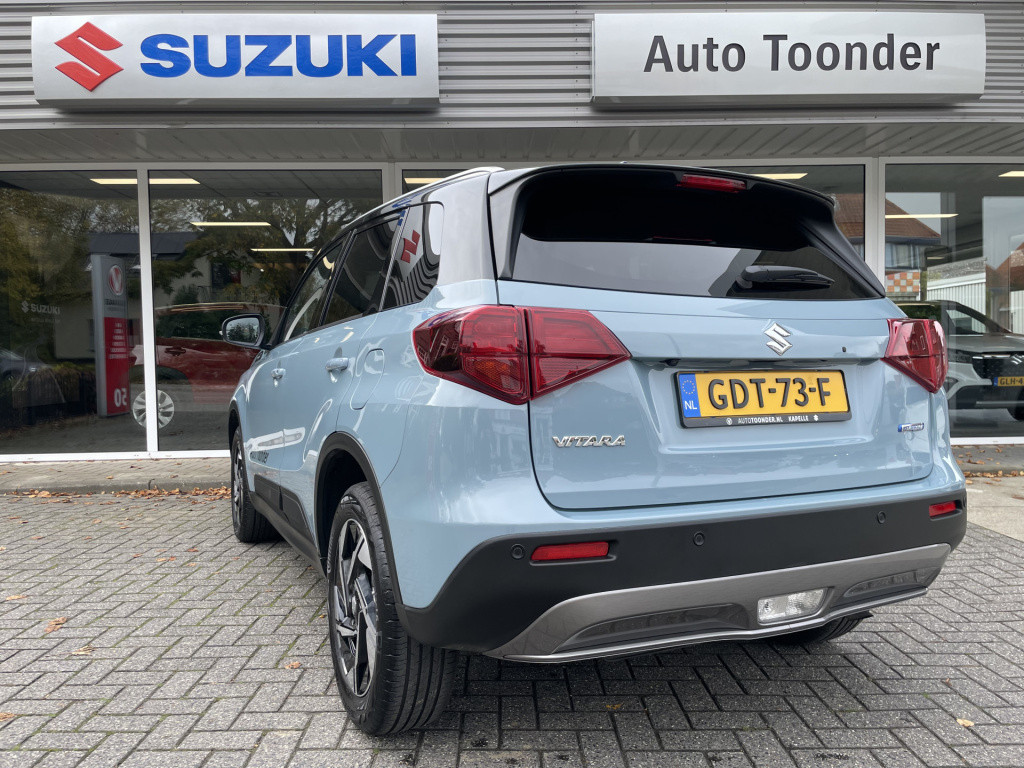 Suzuki Vitara 1.4 boosterjet style smart hybrid