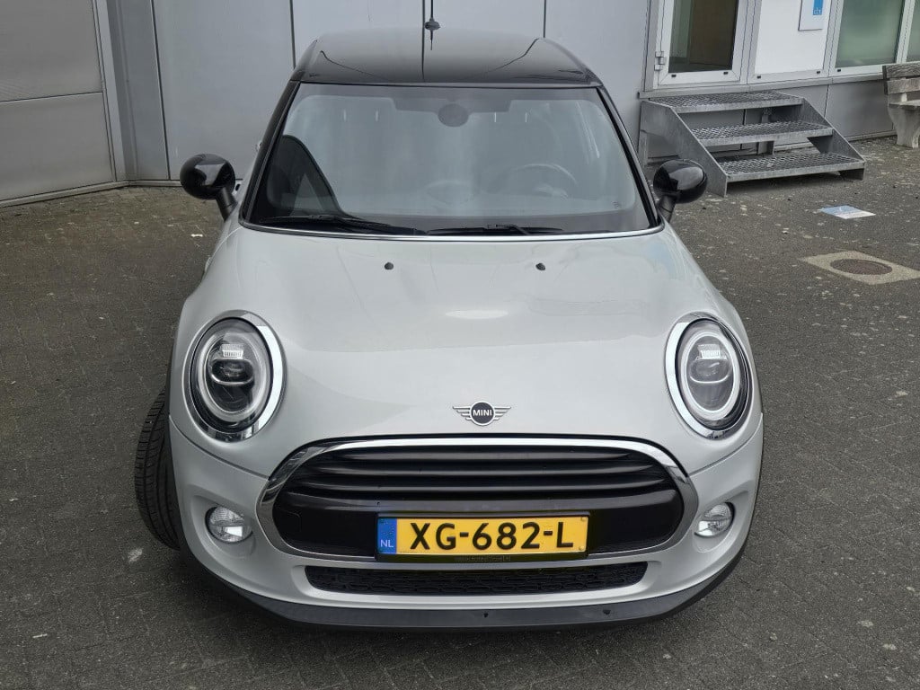 Mini Cooper mini 1.5 chili slechts 22.000 km!!