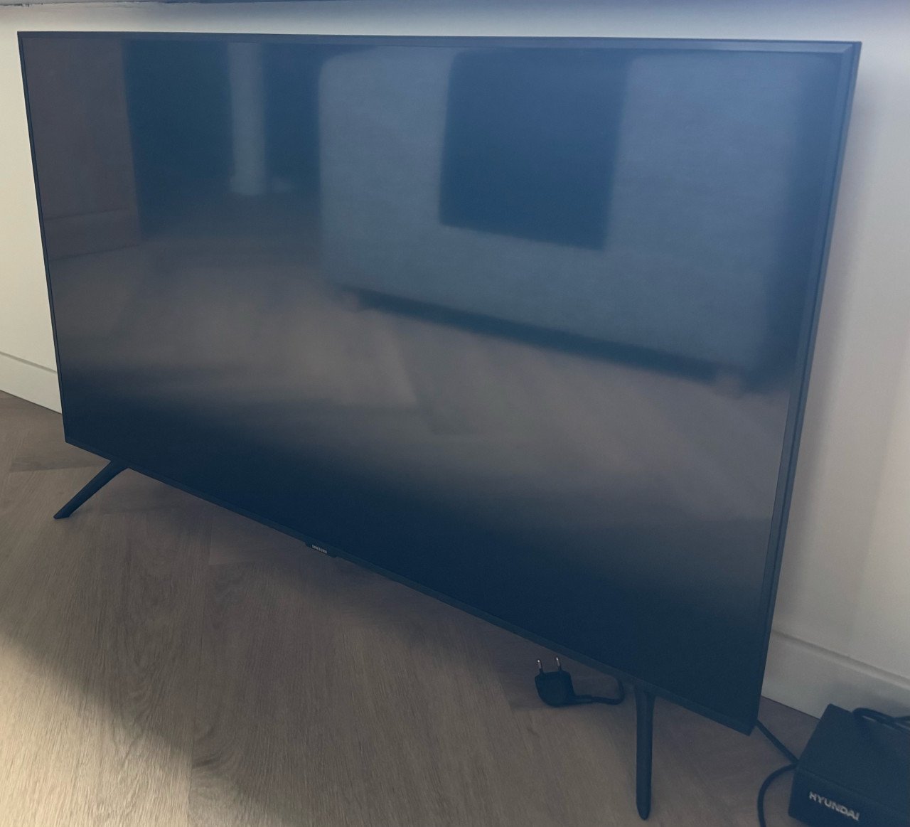 Samsung 43 inch tv + soundbar