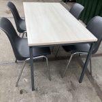 Kantine tafel + 4 stoelen gebruikt